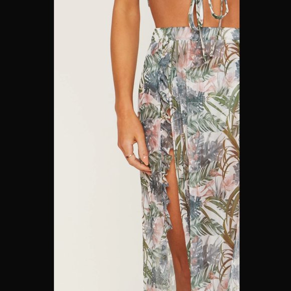 PALE KHAKI LEAFY FRILL 3 PIECE SET - Picture 10 of 11